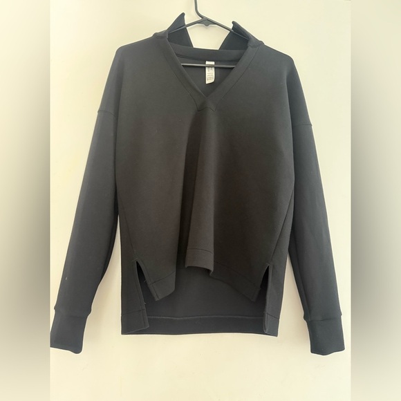 Spanx Air Essentials V Neck Side Slit Sweater Size SP EUC - Picture 1 of 4